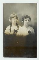  Esther Catherine Speed (1899-1991) and Mary Bulah Speed (1894-1992). They were the youngest daughters of Henry Andrew Lewis Speed and Lucy Catherine Abbott.